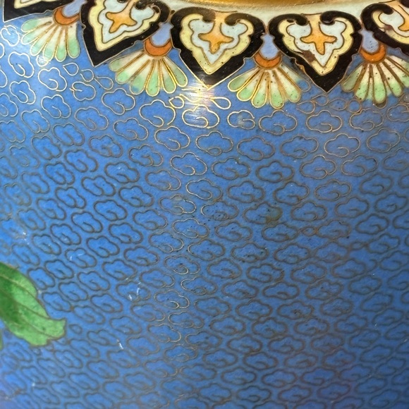 Pair of Mirrored Chinese Republic 中华人民共和国制造 Enamel Cloisonné Vases 1940s - Picture 7 of 11